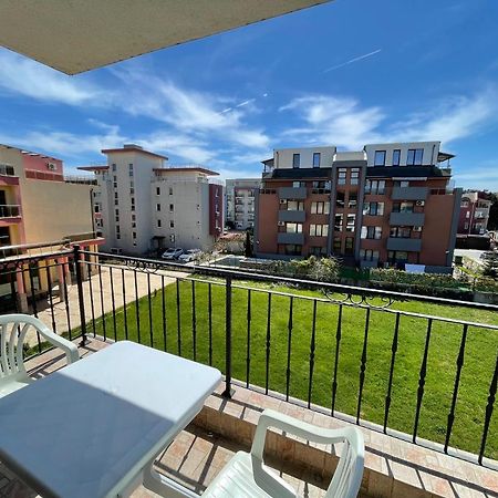 Private Apartments In Apolon Равда Экстерьер фото