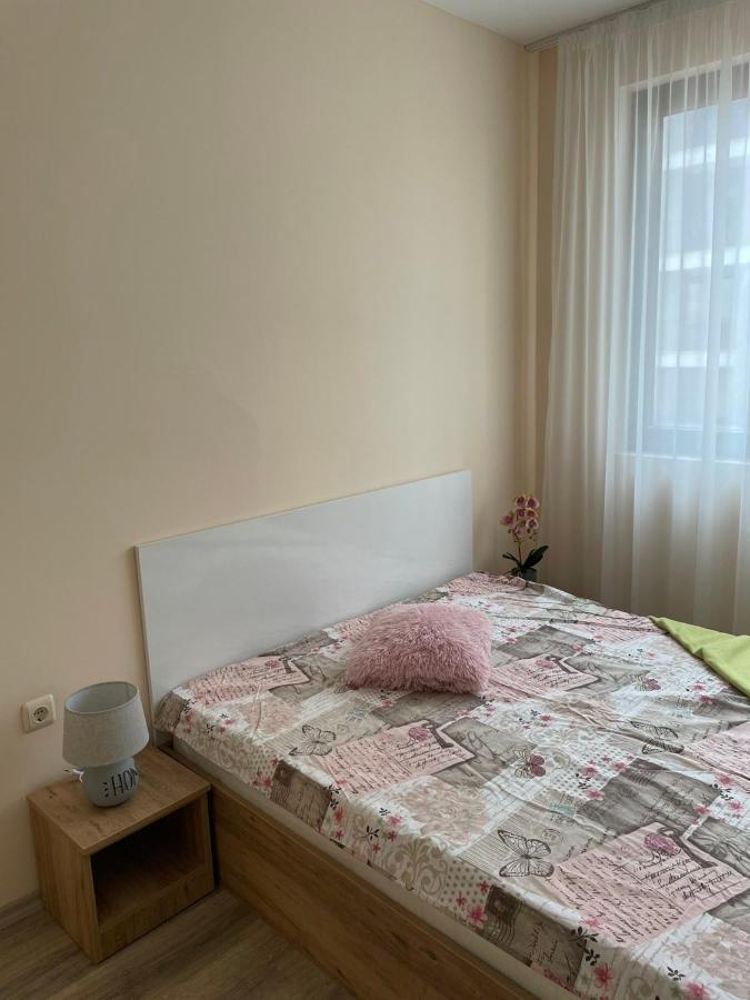 Private Apartments In Apolon Равда Экстерьер фото