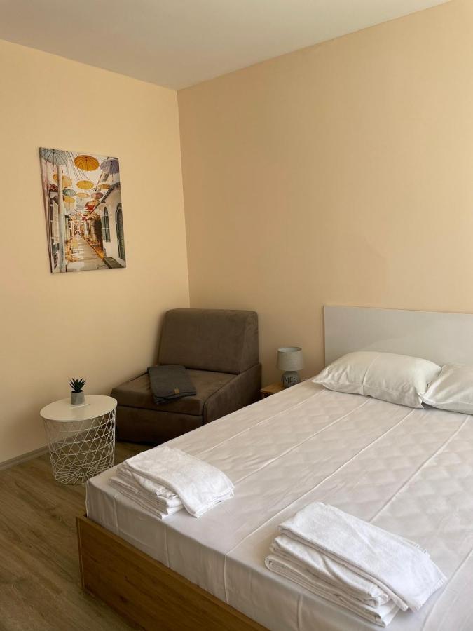 Private Apartments In Apolon Равда Экстерьер фото