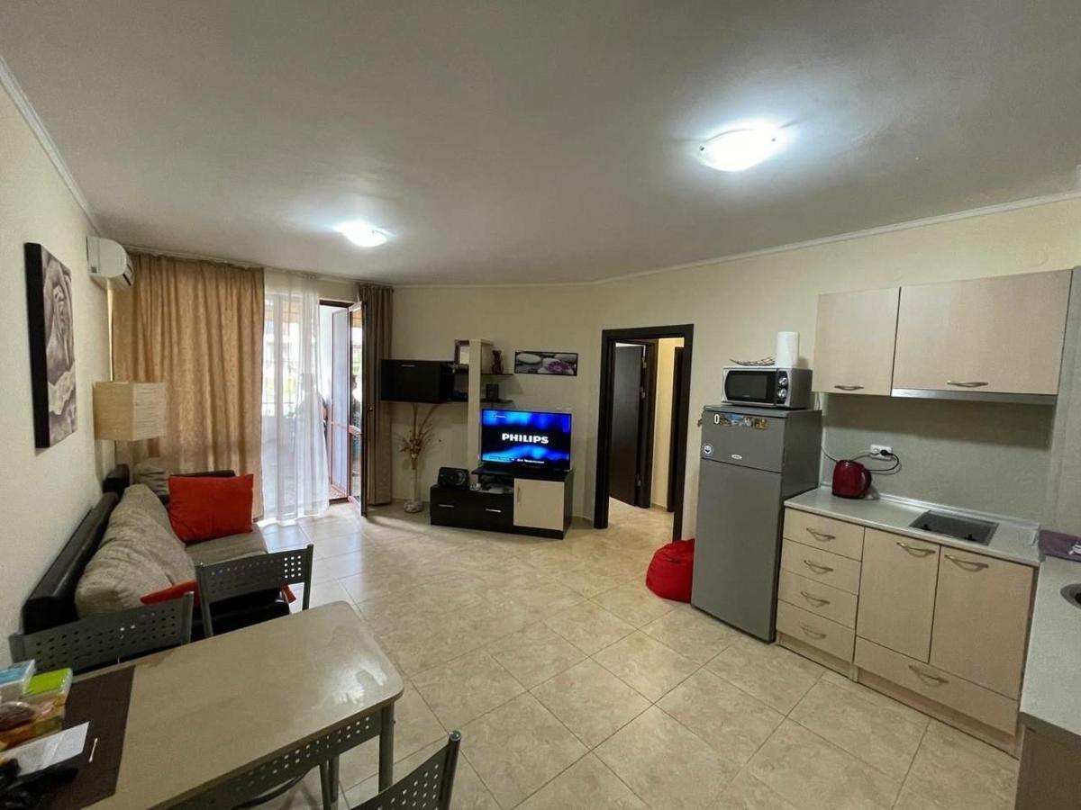 Private Apartments In Apolon Равда Экстерьер фото