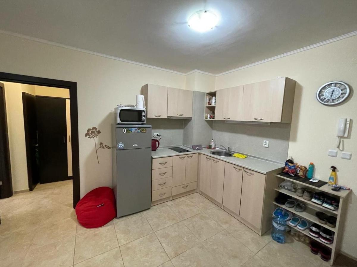 Private Apartments In Apolon Равда Экстерьер фото