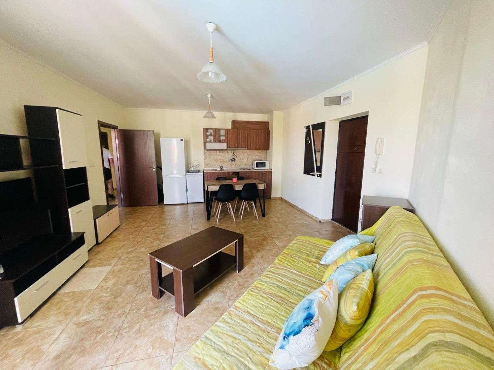 Private Apartments In Apolon Равда Экстерьер фото
