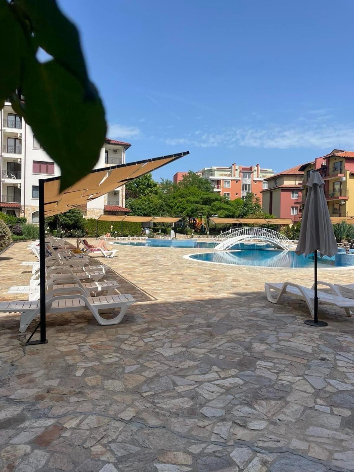 Private Apartments In Apolon Равда Экстерьер фото